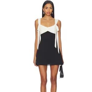 Elegant Black and White Mini Dress (UNUSED)